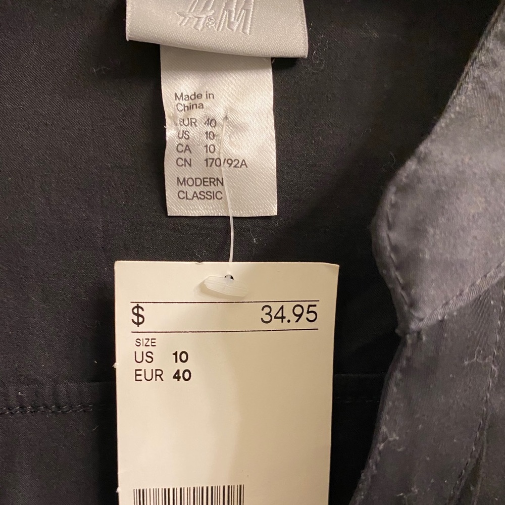 H&M black dress. - Picture 10 of 10